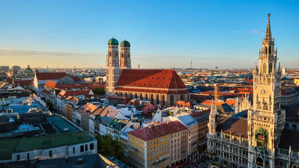 München Marienplatz - Full-Service DMC travel solutions